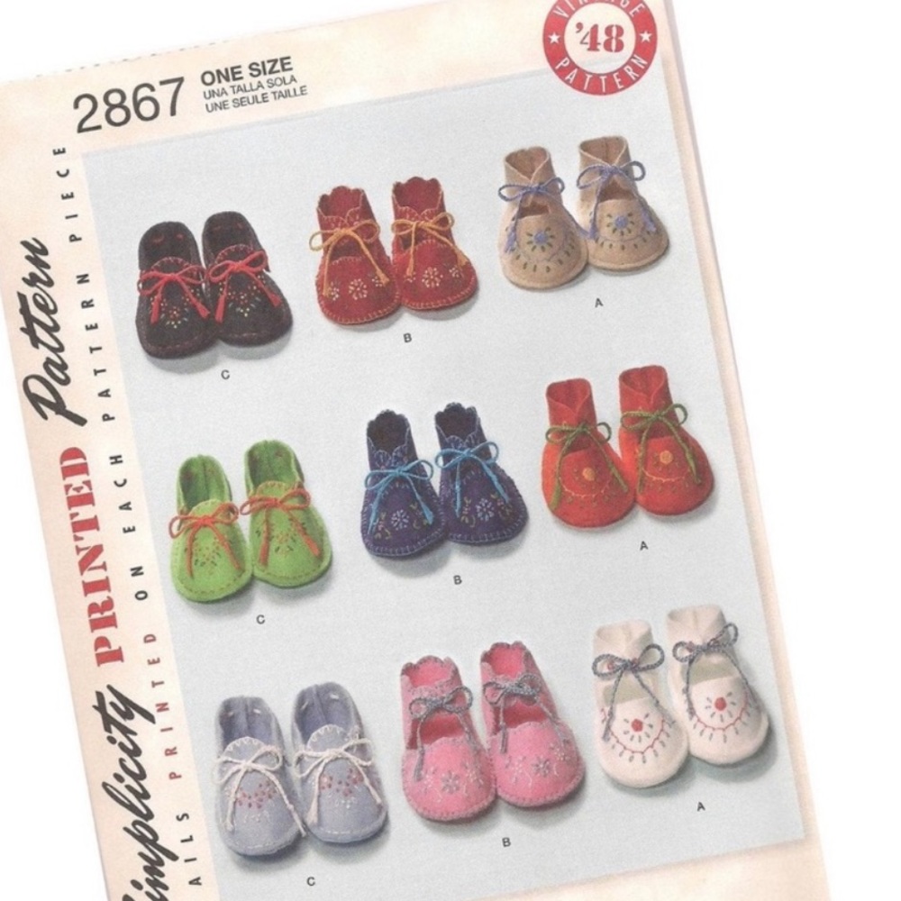 SIMPLICITY PATTERN 2867 baby booties NEW uncut felted wool boots infant shoes